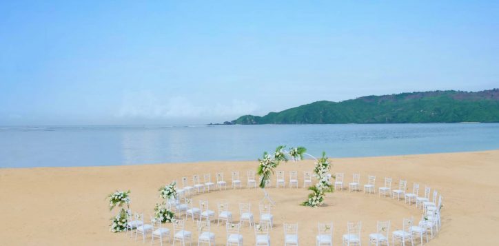 beach-wedding_daytime-2
